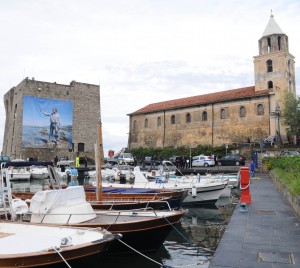 La gigantografia di Angelo Vassallo al porto di Pollica (SA)