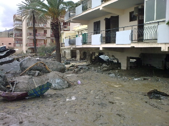 Alluvione messina 2 ottobre 2009
