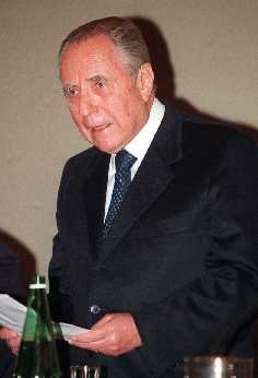 ciampi1.jpg (177694 byte)