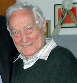 Una foto di don Mario Borrelli