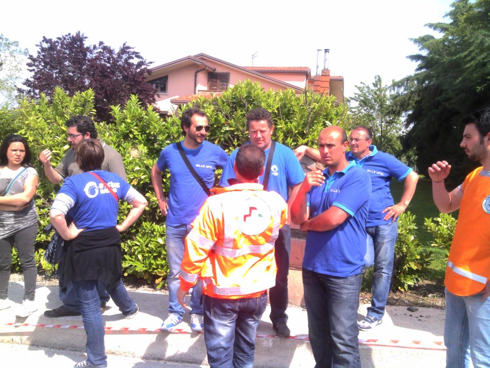 La protesta dei lavoratori dell'Irisbus al Giro d'Italia domenica 13/05/2012 località Contrada Bosco Montemiletto (AV)