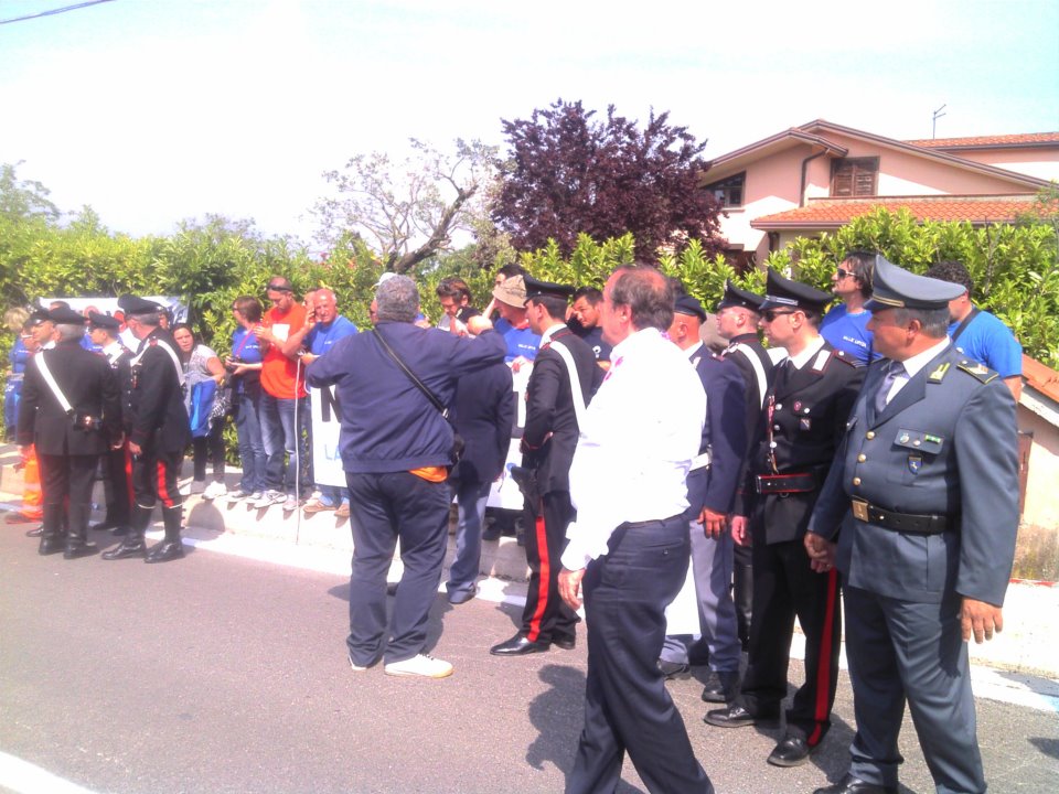 La protesta dei lavoratori dell'Irisbus al Giro d'Italia domenica 13/05/2012 località Contrada Bosco Montemiletto (AV)