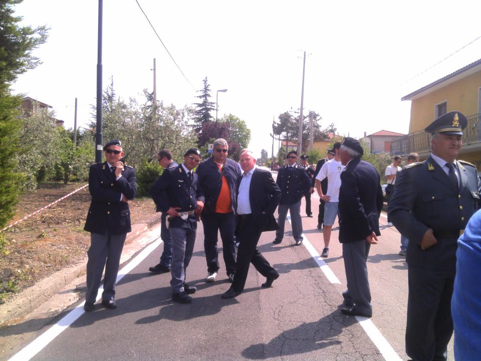 La protesta dei lavoratori dell'Irisbus al Giro d'Italia domenica 13/05/2012 località Contrada Bosco Montemiletto (AV)