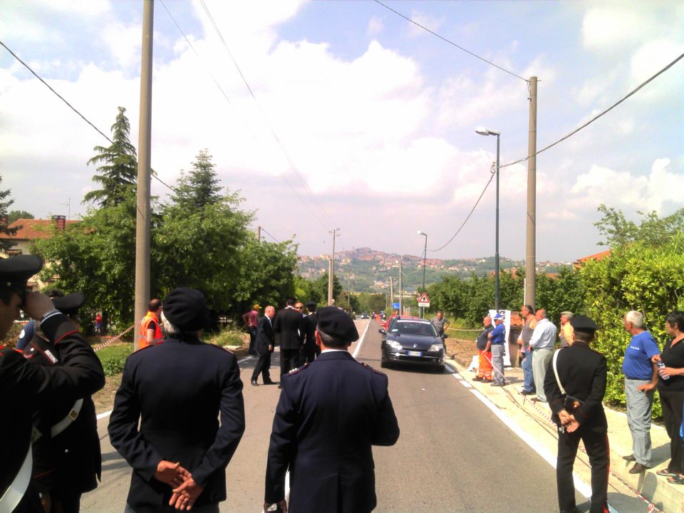 La protesta dei lavoratori dell'Irisbus al Giro d'Italia domenica 13/05/2012 località Contrada Bosco Montemiletto (AV)