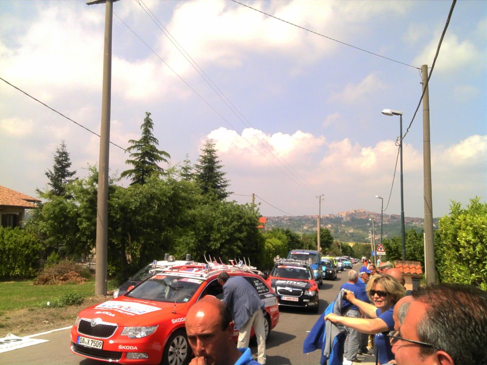 La protesta dei lavoratori dell'Irisbus al Giro d'Italia domenica 13/05/2012 località Contrada Bosco Montemiletto (AV)