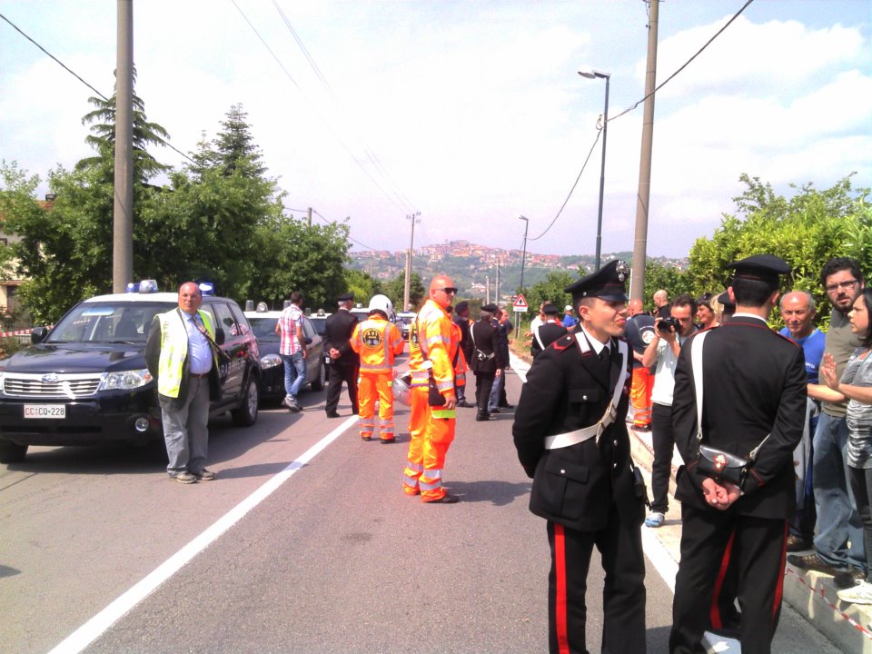 La protesta dei lavoratori dell'Irisbus al Giro d'Italia domenica 13/05/2012 località Contrada Bosco Montemiletto (AV)