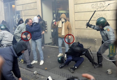 Roma, 14 dicembre 2010, polizziotto provocatore?